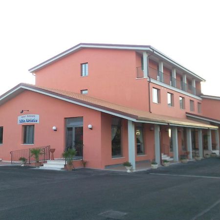 Portocannone Hotel Villa Adriatica المظهر الخارجي الصورة