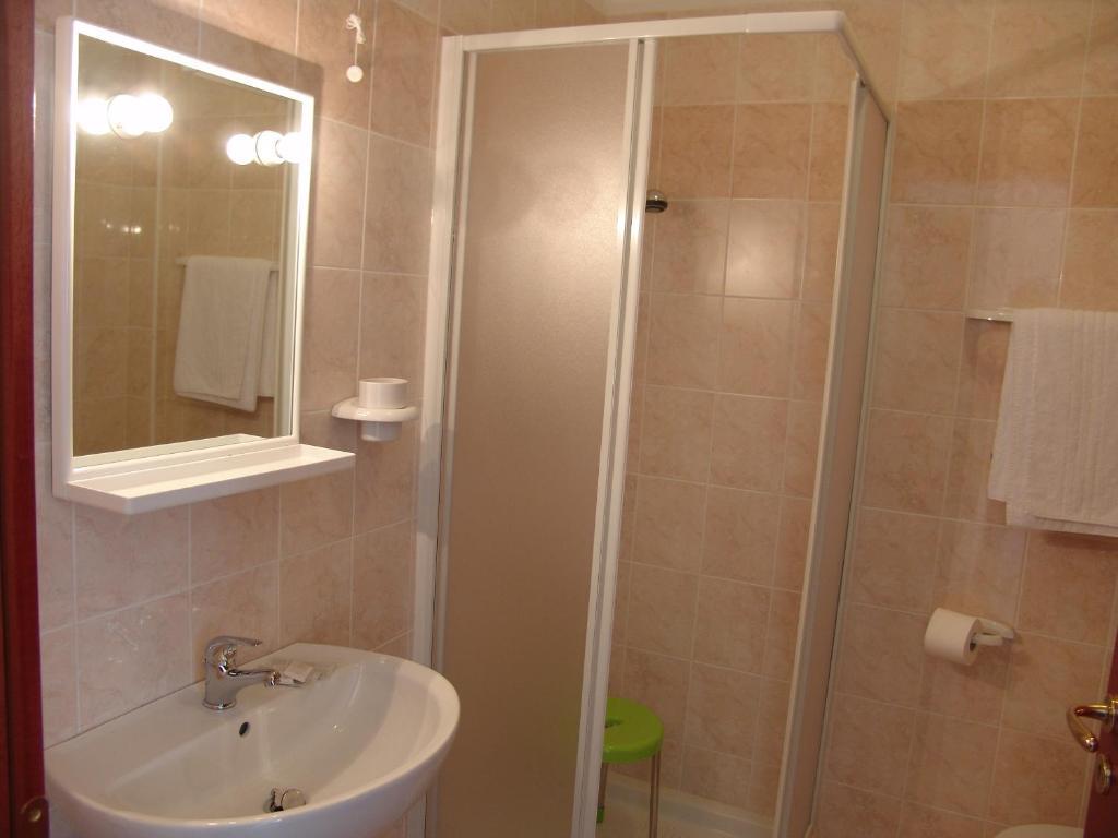 Portocannone Hotel Villa Adriatica الغرفة الصورة